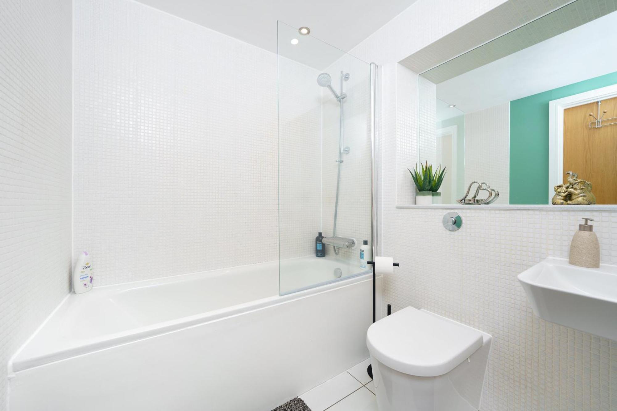 Cobalt Point 2 Apartment ลอนดอน ภายนอก รูปภาพ