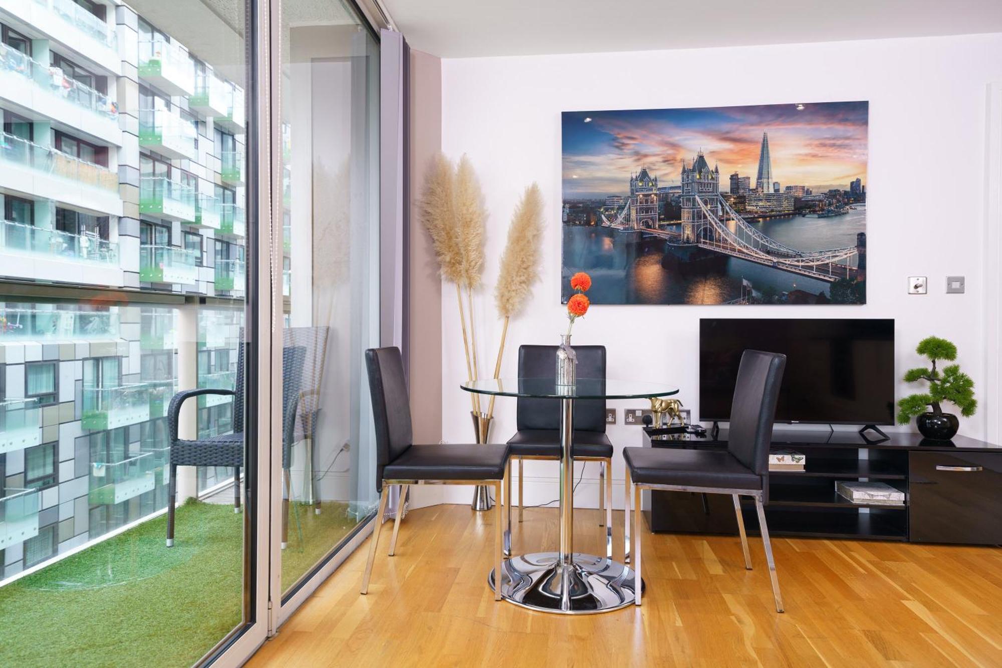 Cobalt Point 2 Apartment ลอนดอน ภายนอก รูปภาพ
