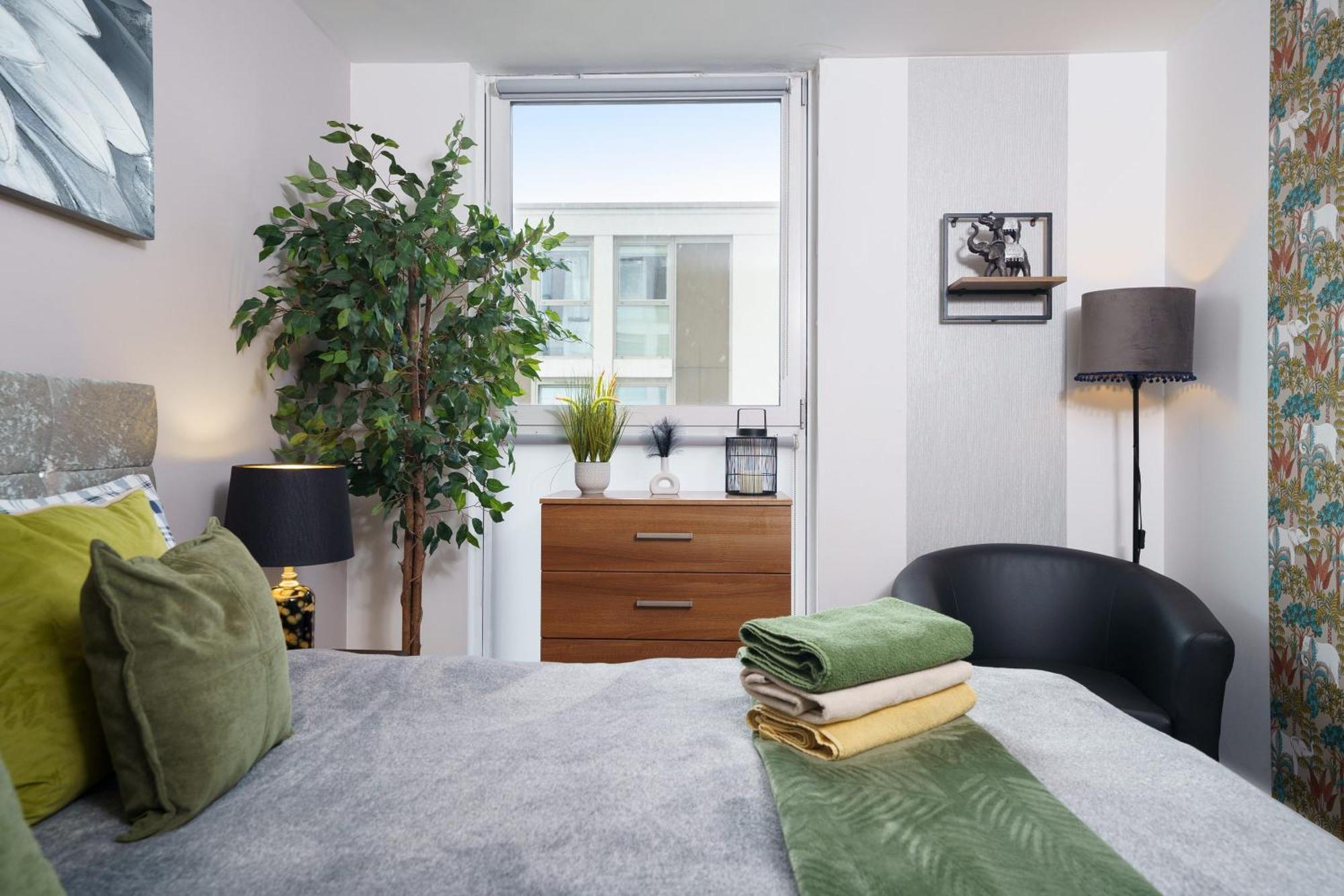 Cobalt Point 2 Apartment ลอนดอน ภายนอก รูปภาพ